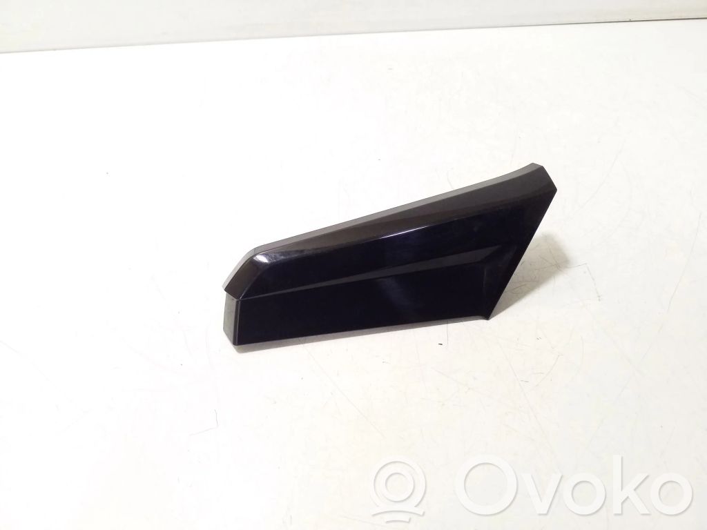 Audi e-tron Dashboard glove box trim 