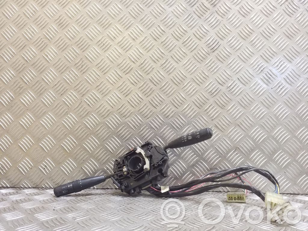 Subaru Legacy Commodo, commande essuie-glace/phare 