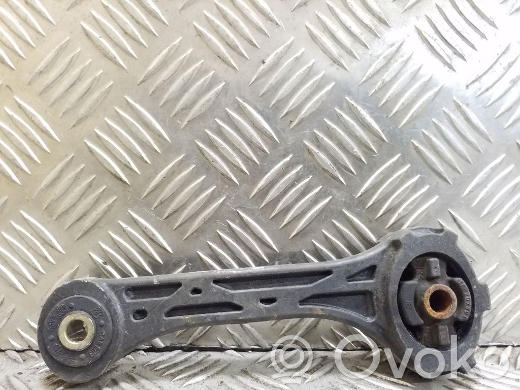 Subaru Legacy Engine mount bracket 