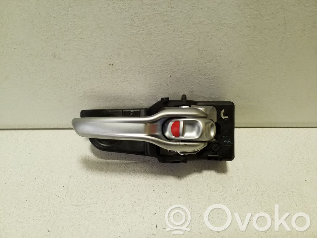 Jeep Cherokee KL Manecilla interna puerta delantera 