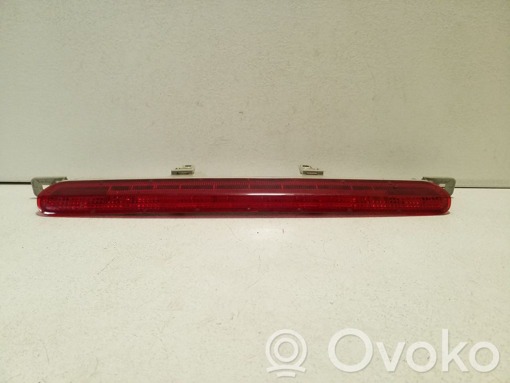 Jeep Cherokee KL Third/center stoplight 