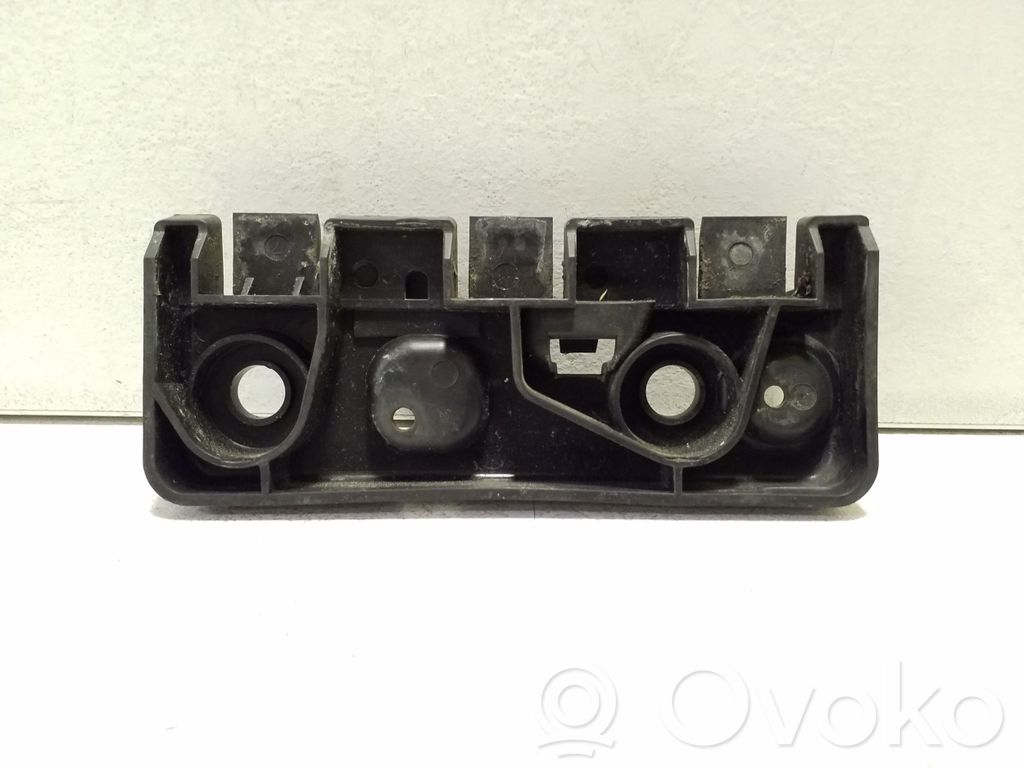 Volvo XC90 Supporto di montaggio del parafango 