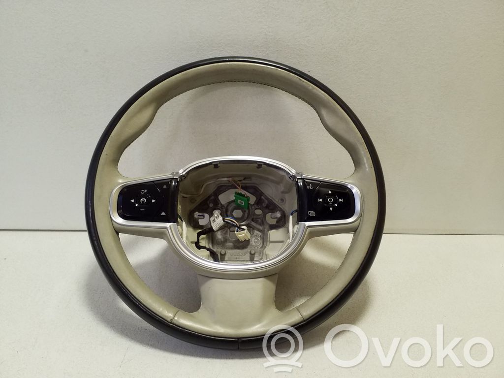 Ohjauspyörä   31407818