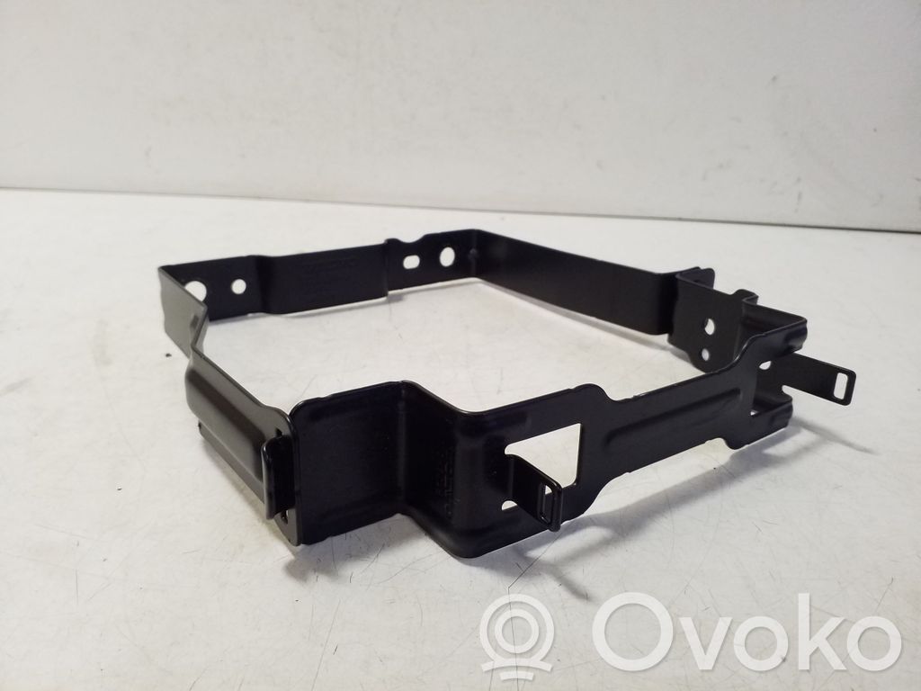 Volvo XC90 Battery bracket 