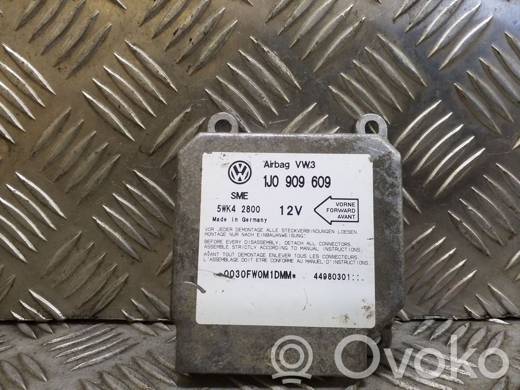 Unitate/modul de comandă airbaguri   1J0909609