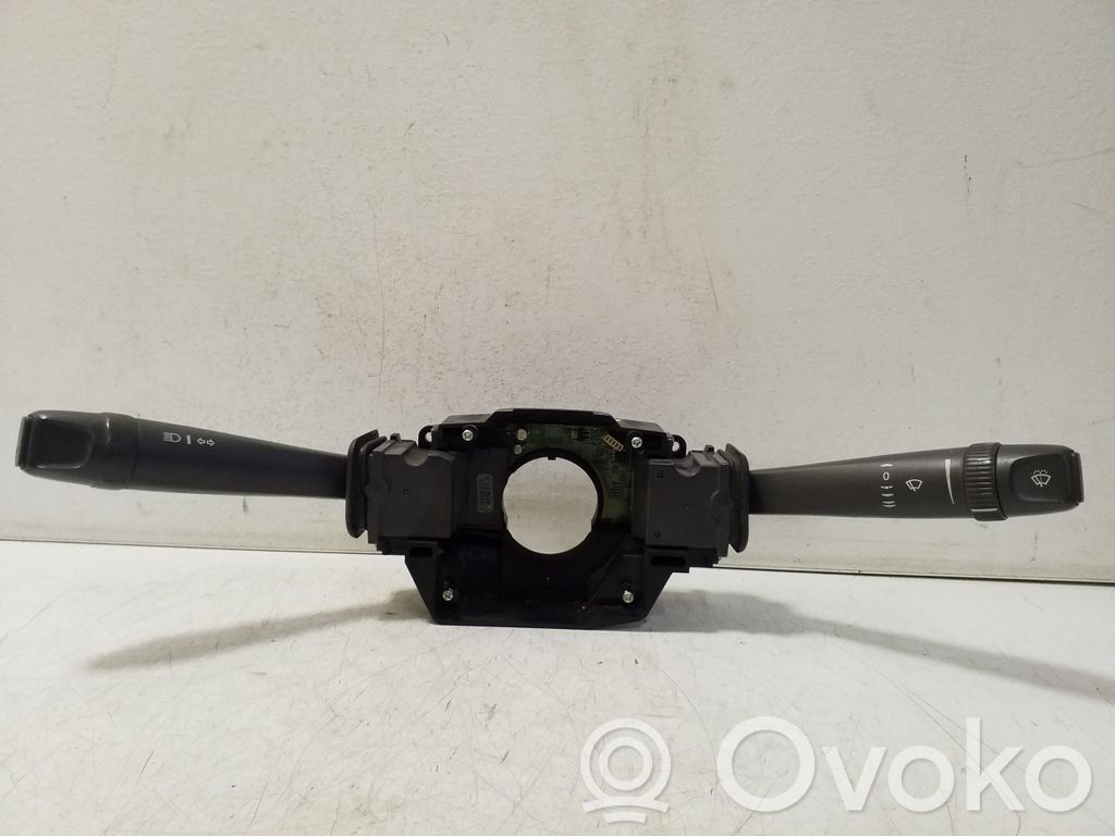 Volvo S60 Wiper turn signal indicator stalk/switch 