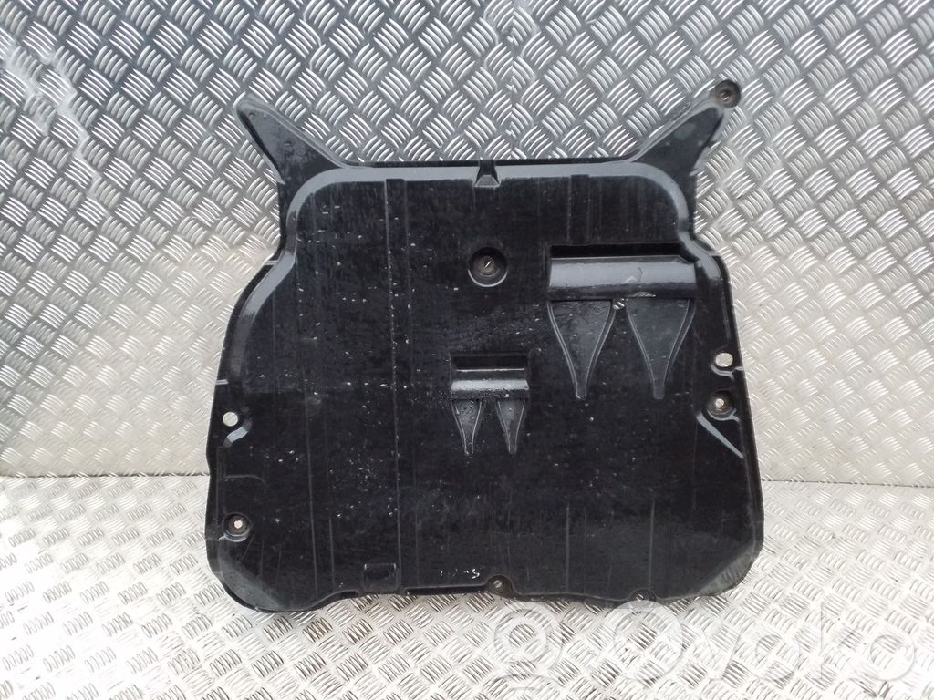 Volvo S60 Engine splash shield/under tray 