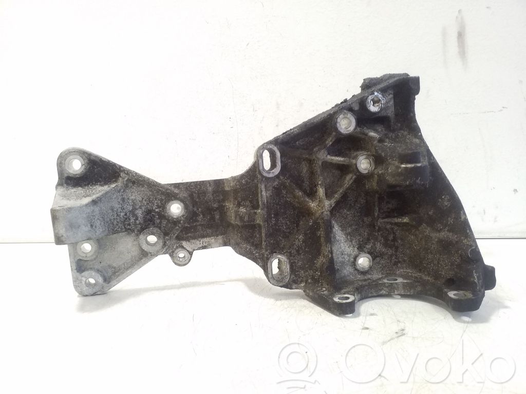 Mocowanie alternatora   31316673