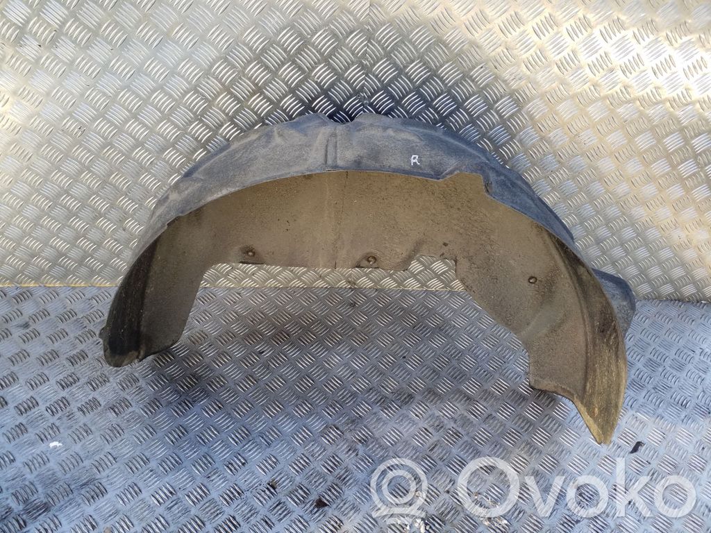 Volkswagen Touareg II Rivestimento paraspruzzi parafango posteriore 
