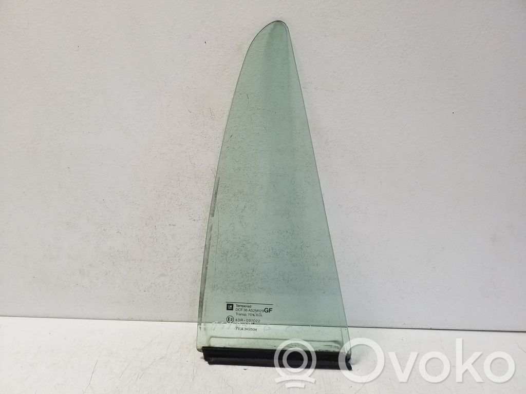 Opel Astra G Ventanilla de ventilación de la puerta trasera 
