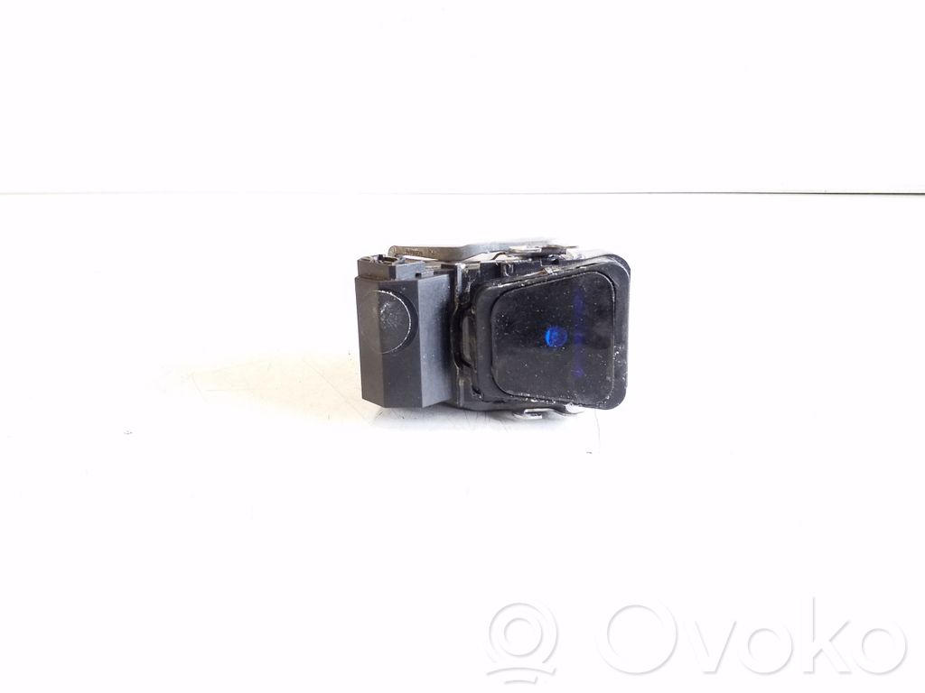 Mitsubishi L200 Windshield/windscreen camera 