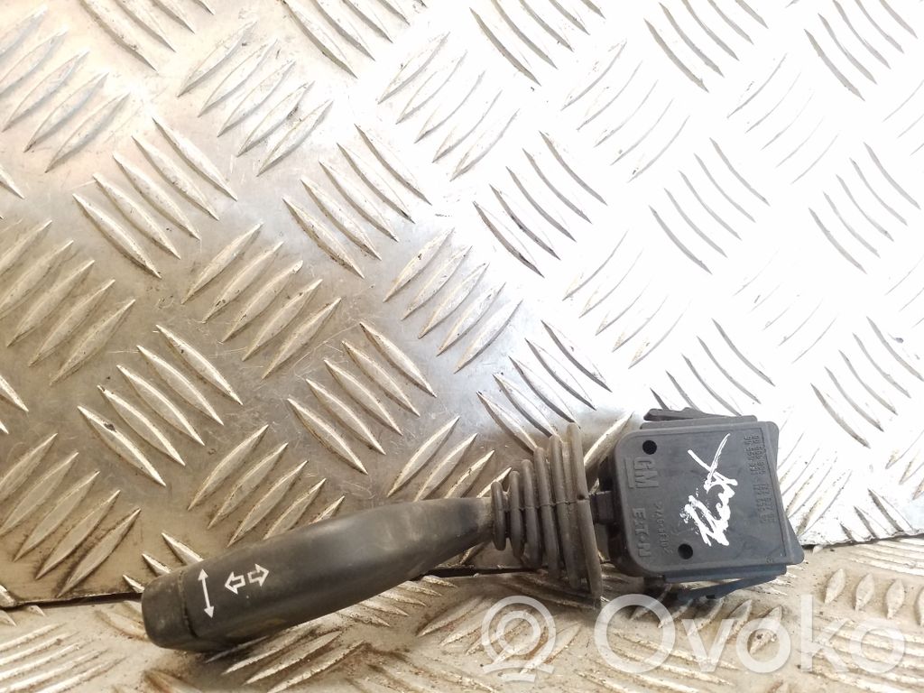 Opel Zafira A Leva indicatori