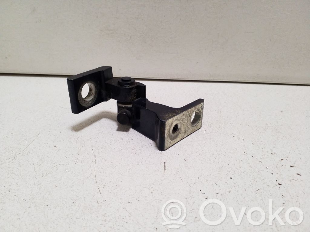 Bisagra superior puerta delantera   8K0831401A