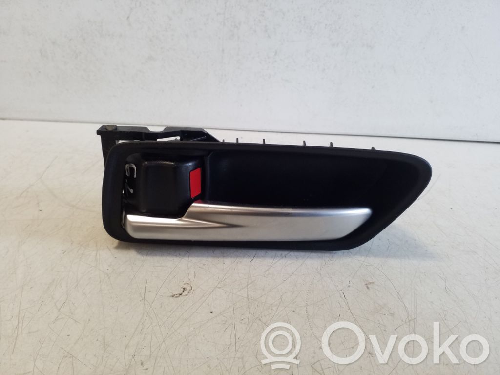 Toyota Corolla E210 E21 Manecilla interna puerta trasera 