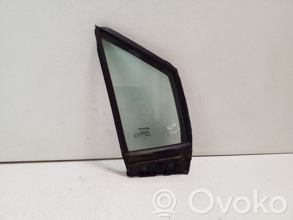 Toyota Corolla E210 E21 Ventanilla de ventilación de la puerta delantera cuatro puertas