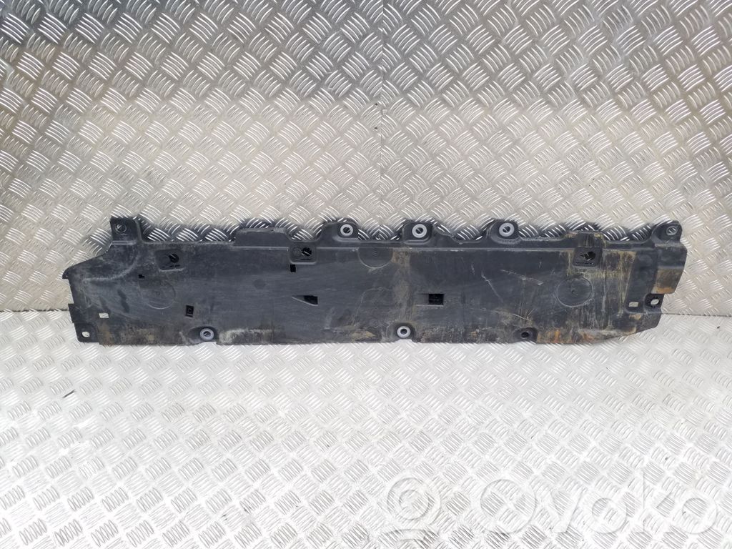 Volvo XC60 Osłona środkowa podwozia 