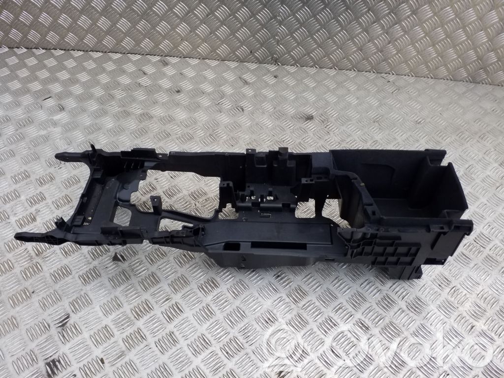 Volvo XC60 Kita centrinė konsolės (tunelio) detalė 