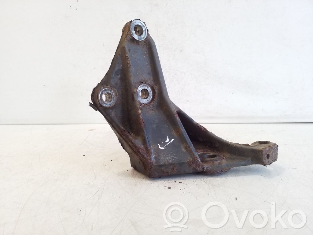 Iveco Daily 6th gen Engine mounting bracket 