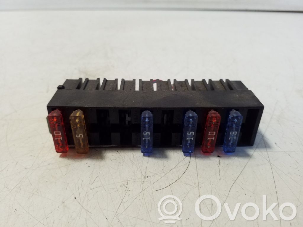 Audi A6 S6 C6 4F Fuse module 