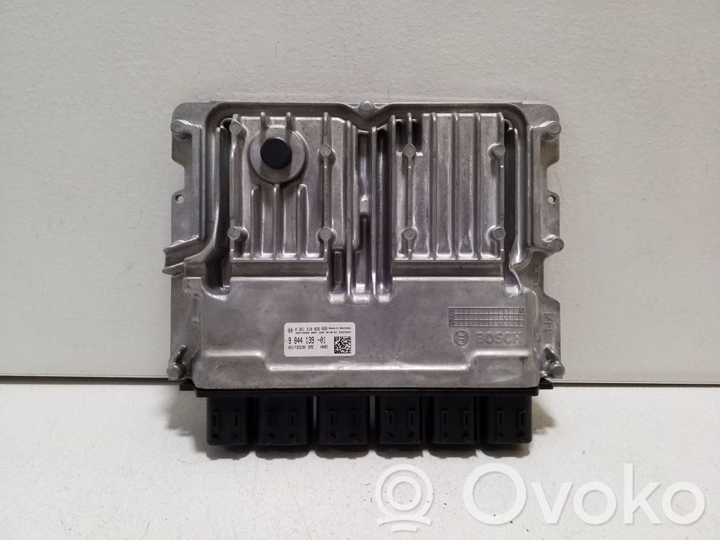 BMW 3 G20 G21 Engine control unit/module 