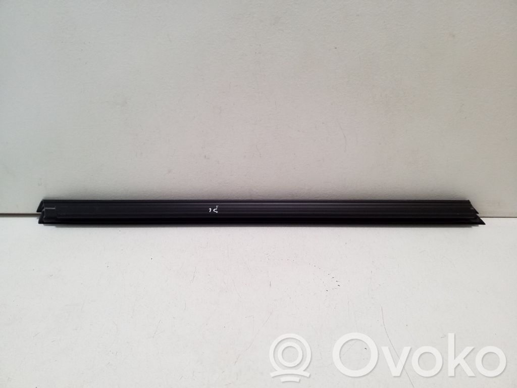 BMW 3 G20 G21 Rivestimento modanatura del vetro della portiera anteriore