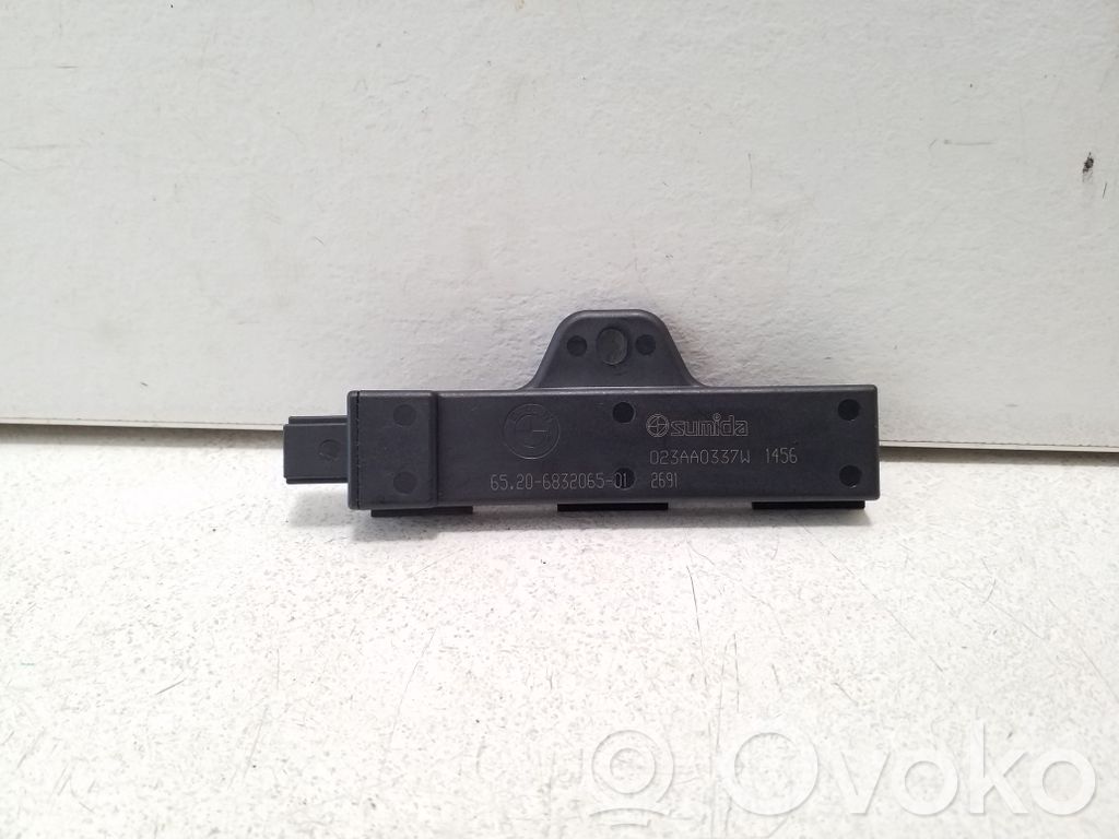 BMW 3 G20 G21 Antenne des Keyless-Systems 