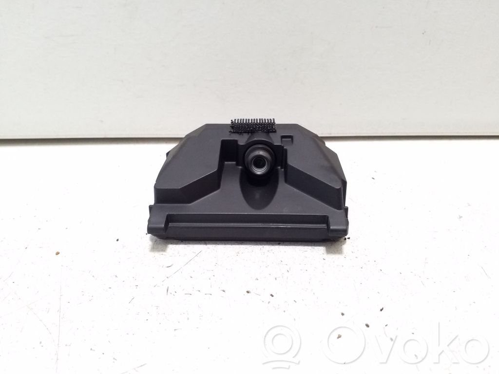 Windshield/windscreen camera   7911468