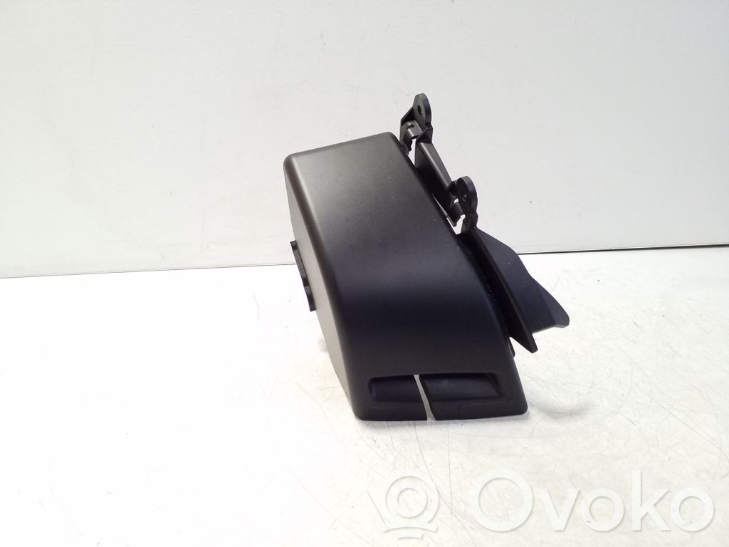 BMW 3 E92 E93 Seat belt trim 