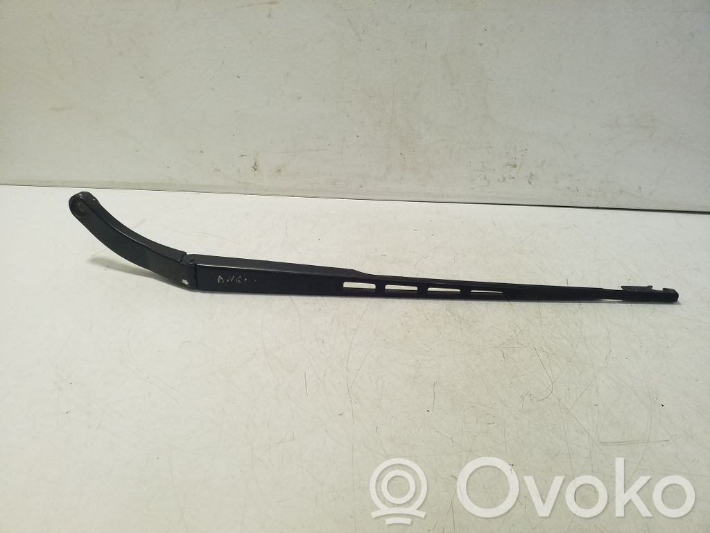 Audi A6 S6 C6 4F Wischerarm vorne 