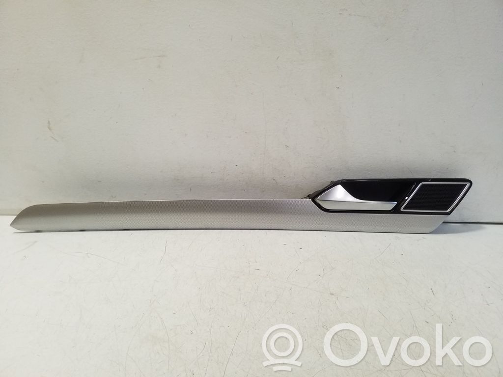 Volkswagen PASSAT B8 Manecilla interna puerta trasera 