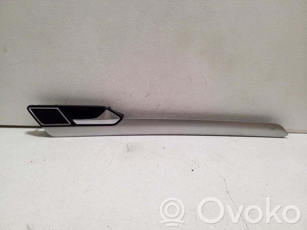 Volkswagen PASSAT B8 Manecilla interna puerta trasera 
