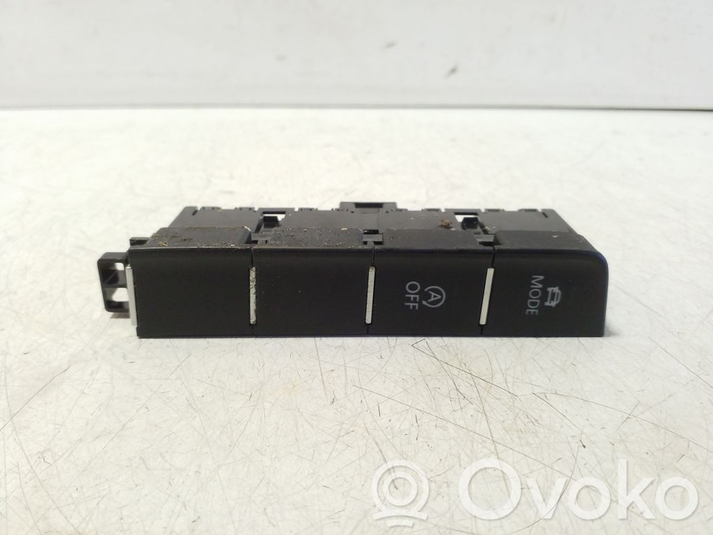 Volkswagen PASSAT B8 Otros interruptores/perillas/selectores