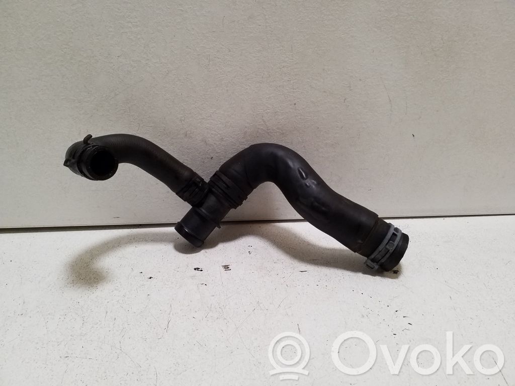 Audi Q3 8U Przewód / Wąż chłodnicy 