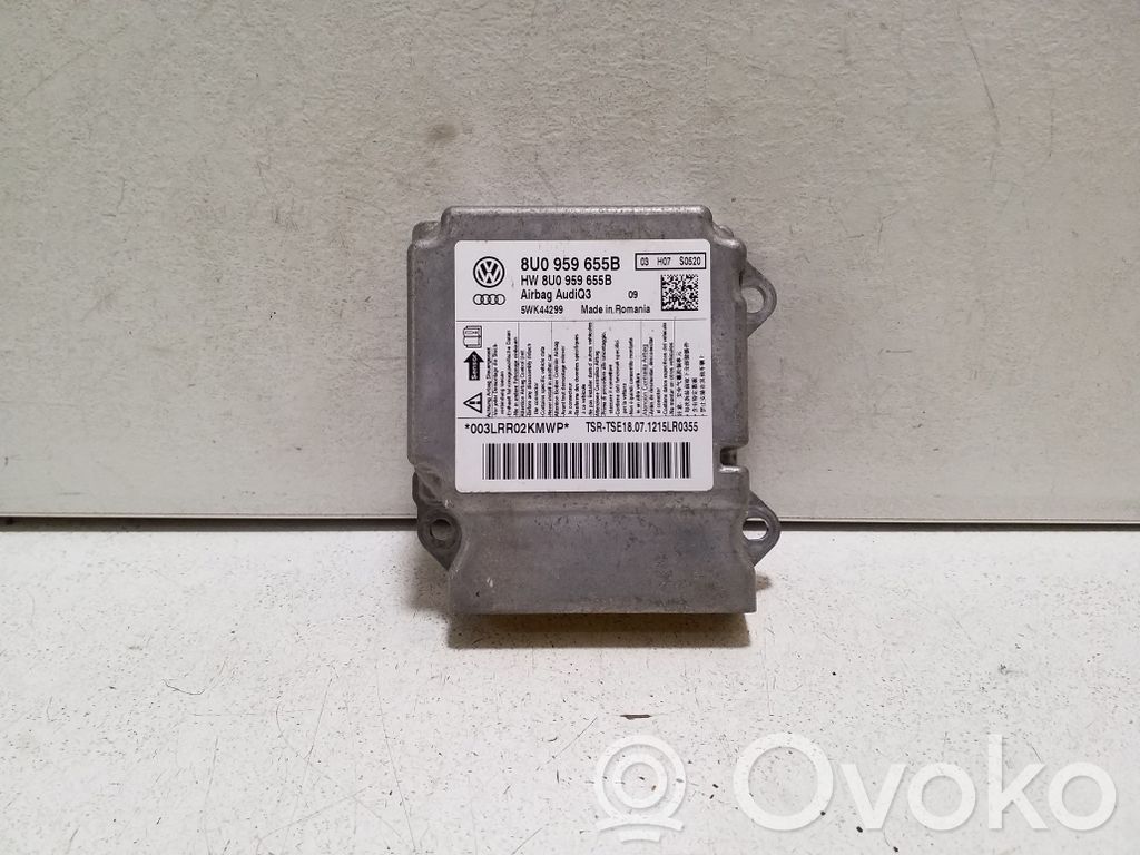 Audi Q3 8U Airbag control unit/module 