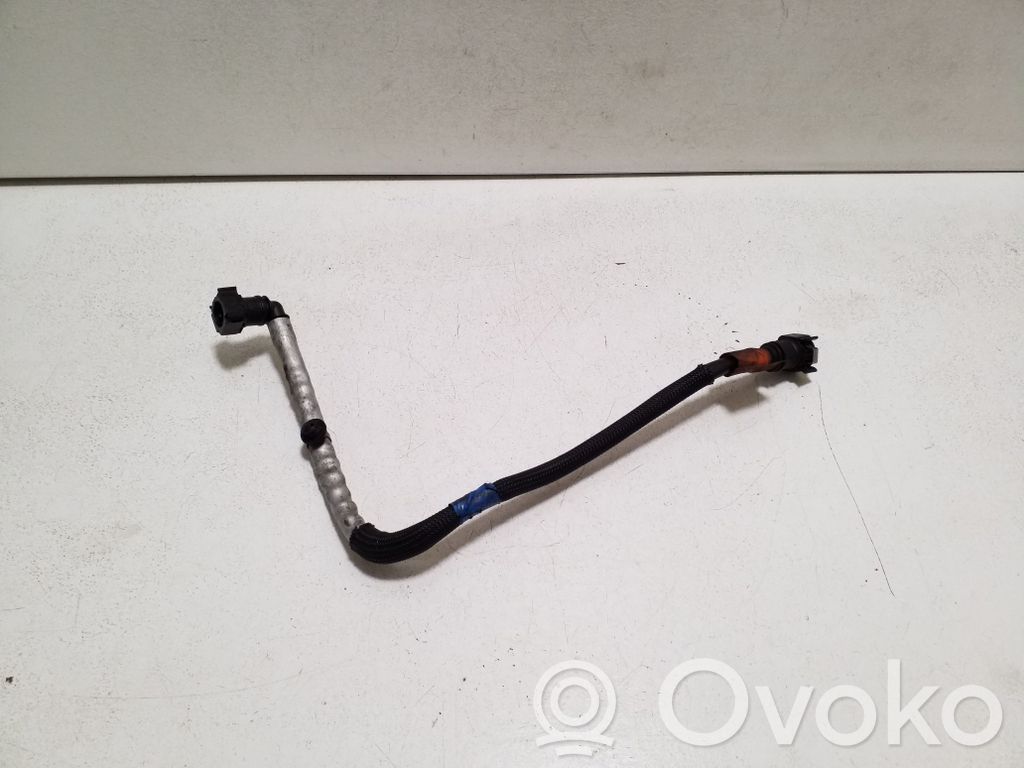 Land Rover Discovery Sport Caurule (-es) / šļūtene (-es) 