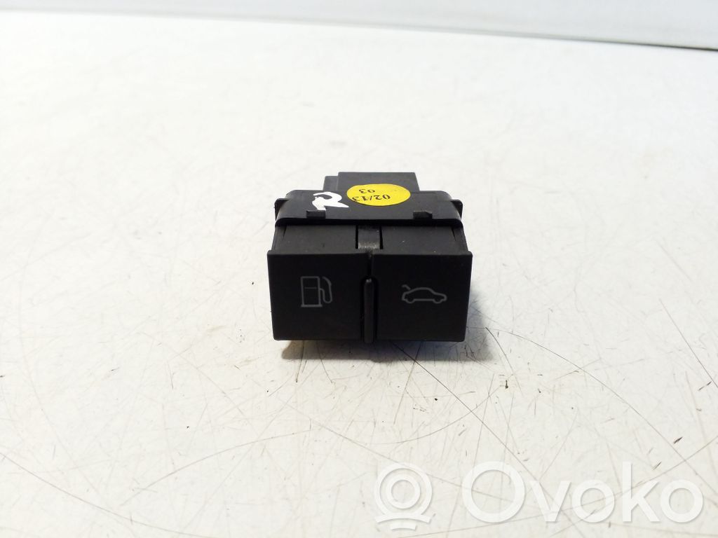 Audi TT TTS Mk2 Interruptor de apertura del depósito de combustible 