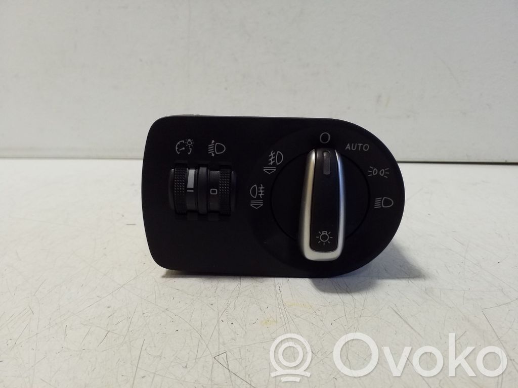 Audi A1 Light switch 