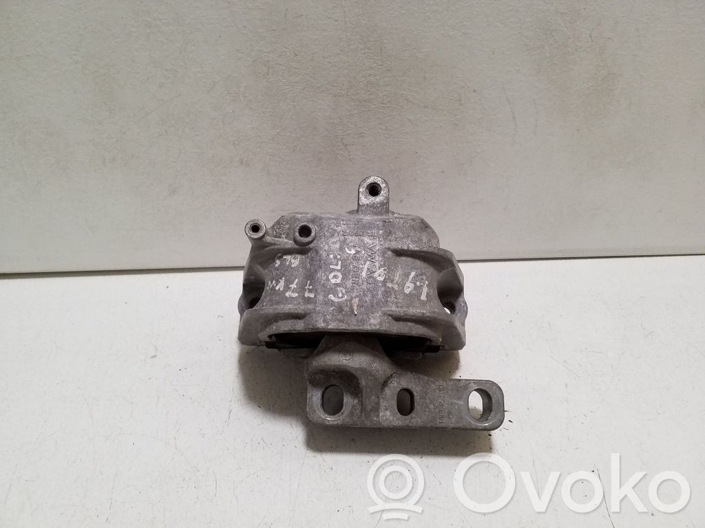 Engine mount bracket   1K0199262AS