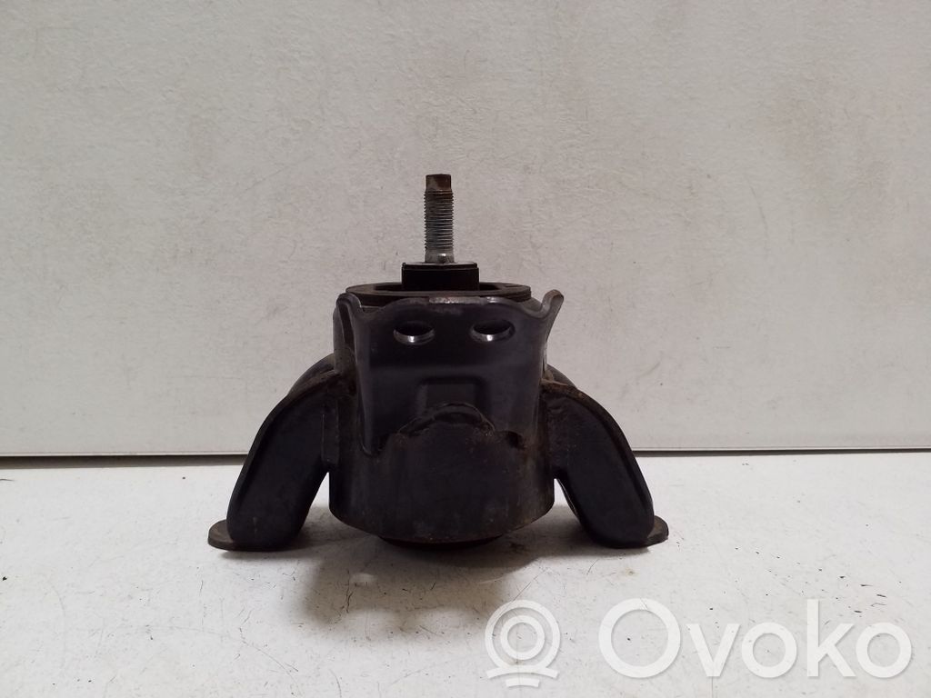 KIA Soul Engine mount bracket 