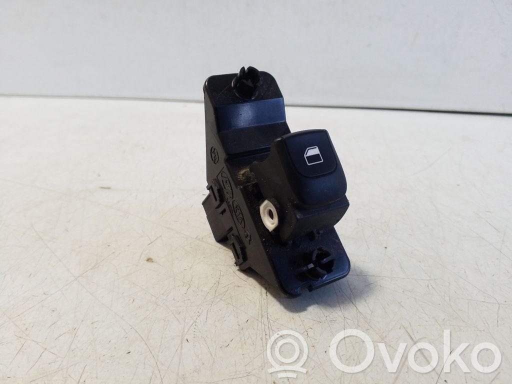 KIA Stonic Electric window control switch 