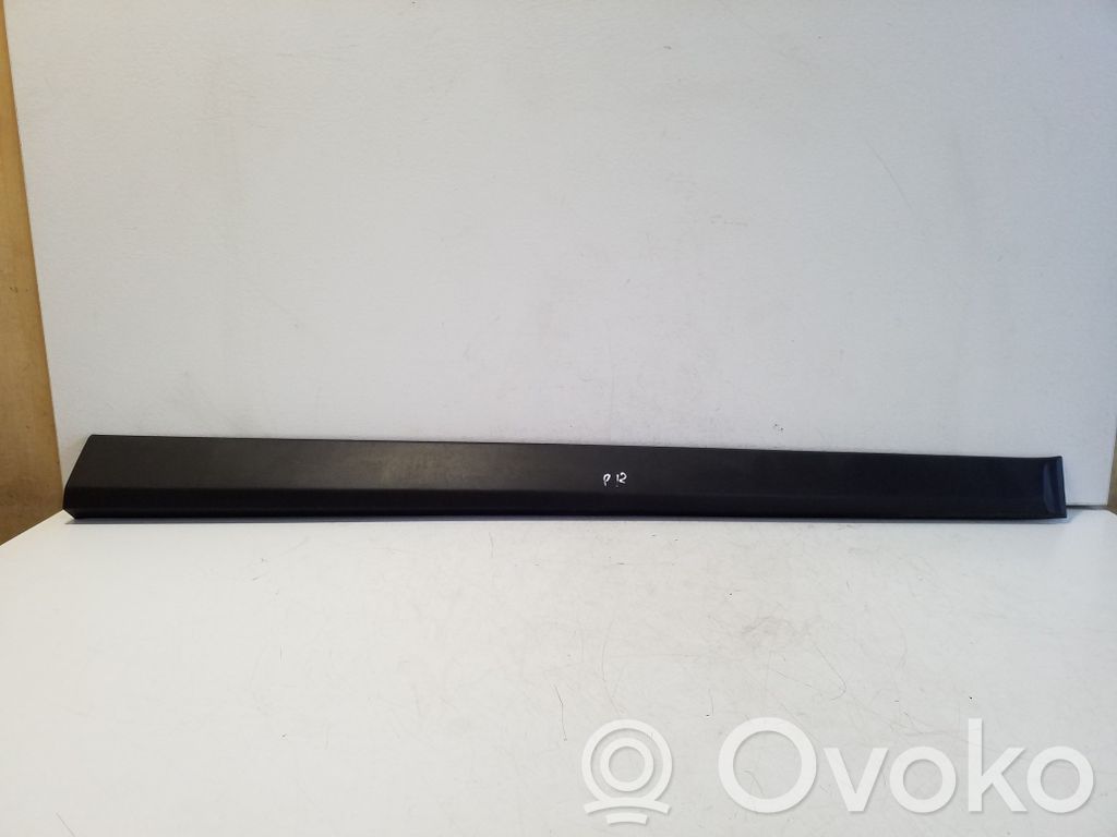 KIA Stonic Listón embellecedor de la puerta delantera (moldura) 