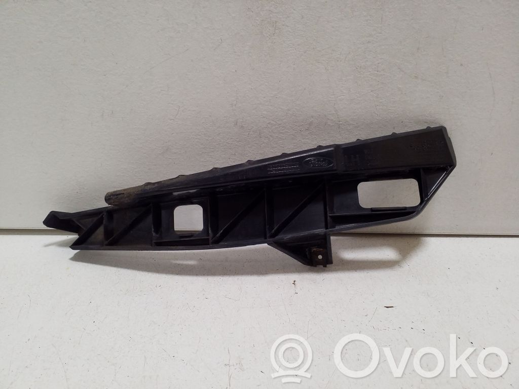 Front bumper mounting bracket   EM2B17E857A