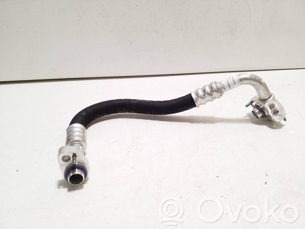 BMW i4 Ilmastointilaitteen putki (A/C) 