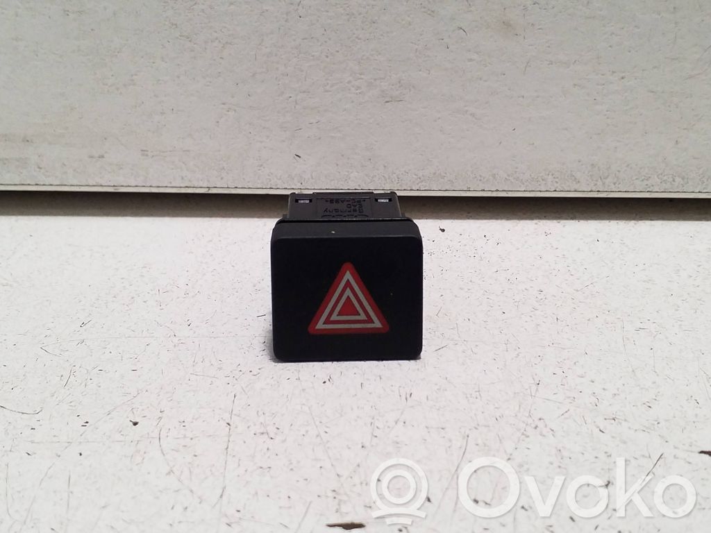 Audi A5 Interruttore luci di emergenza
