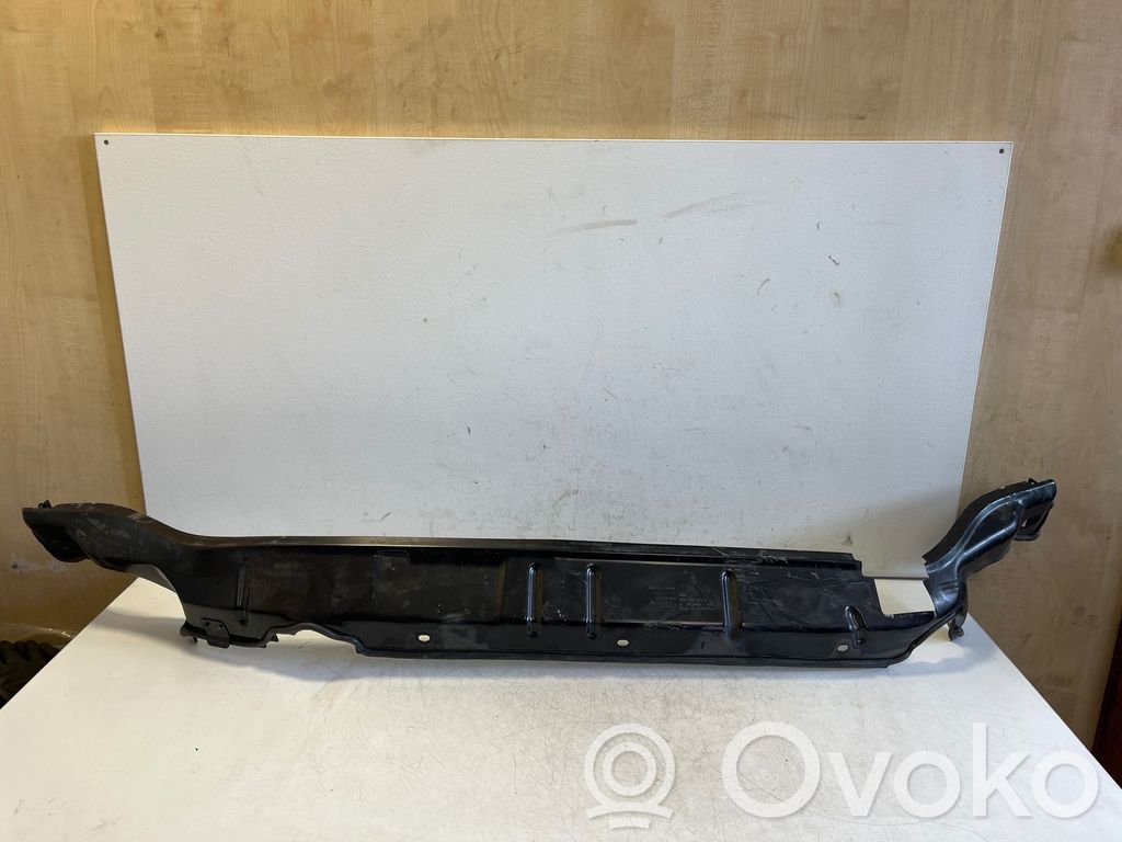 Audi Q3 F3 Altra parte del vano motore 