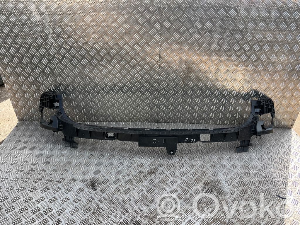 Audi Q3 F3 Soporte de montaje del parachoques trasero 