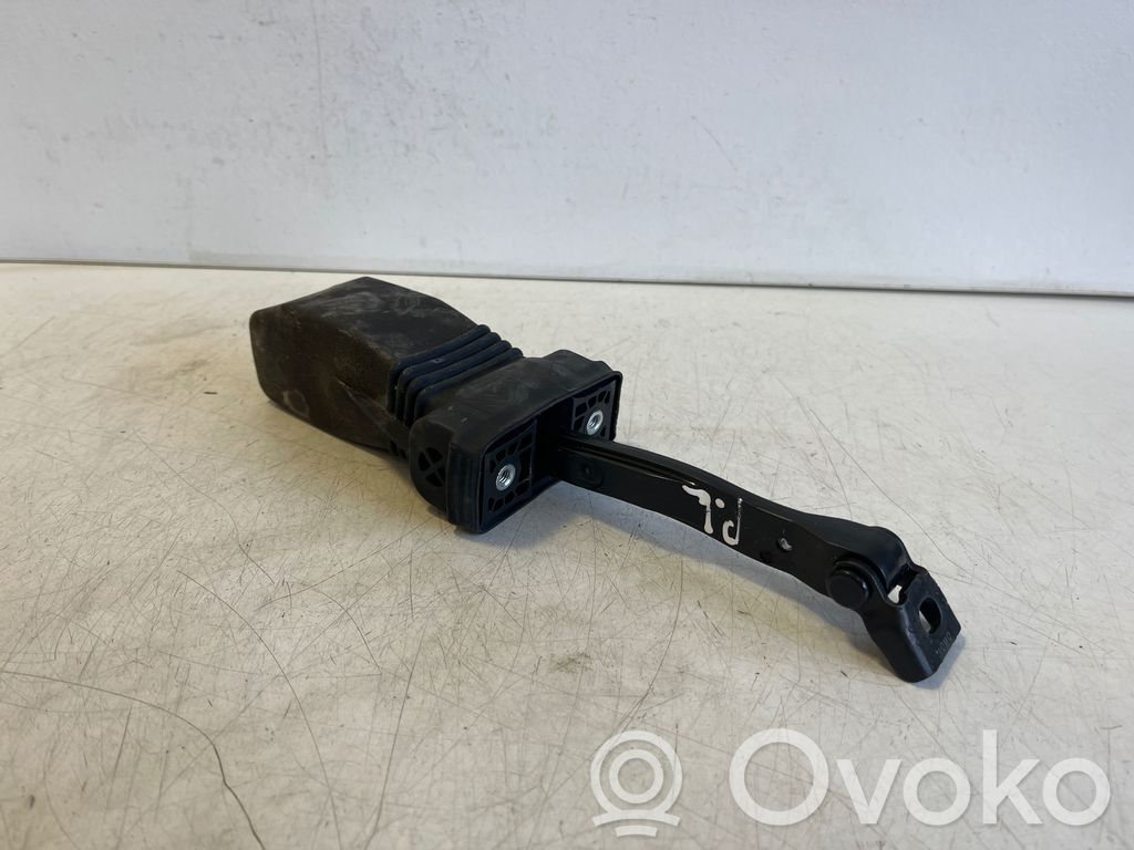 Audi A5 Etuoven pidätin 
