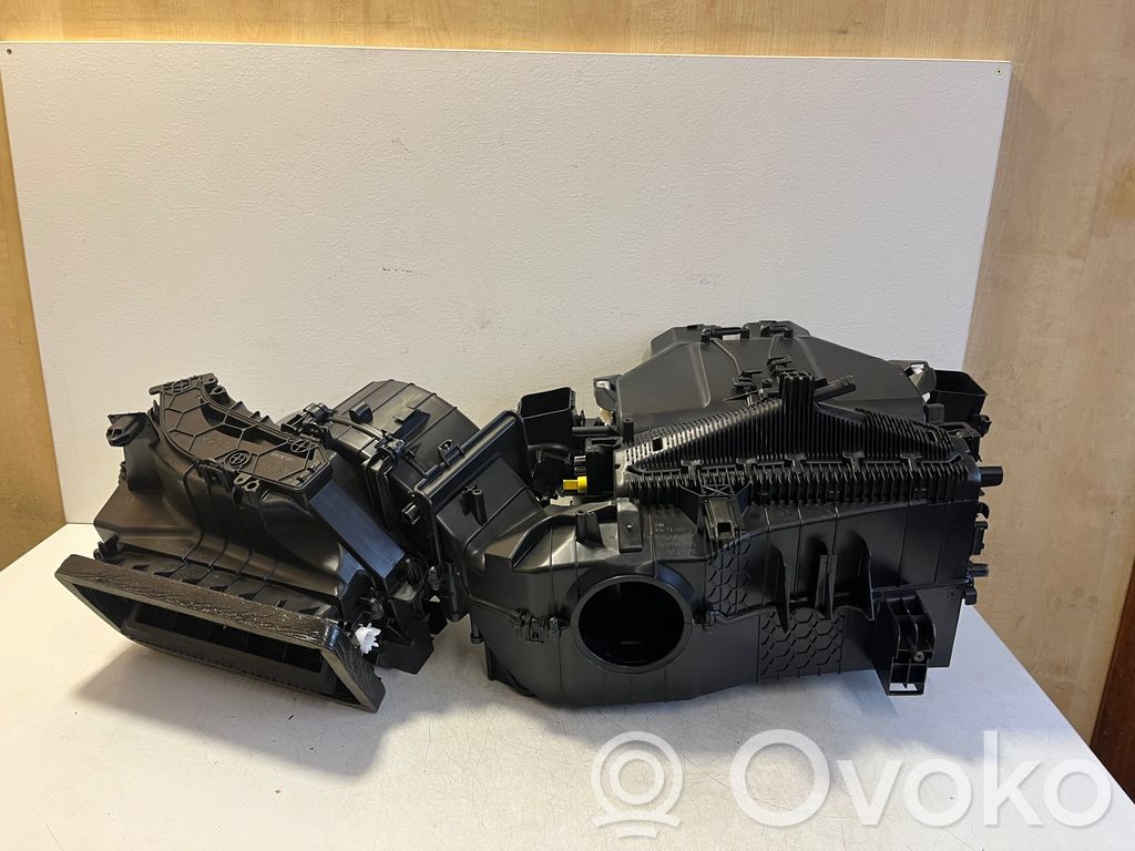 Porsche Taycan 9J1 Carcasă ansamblu climatizare interior