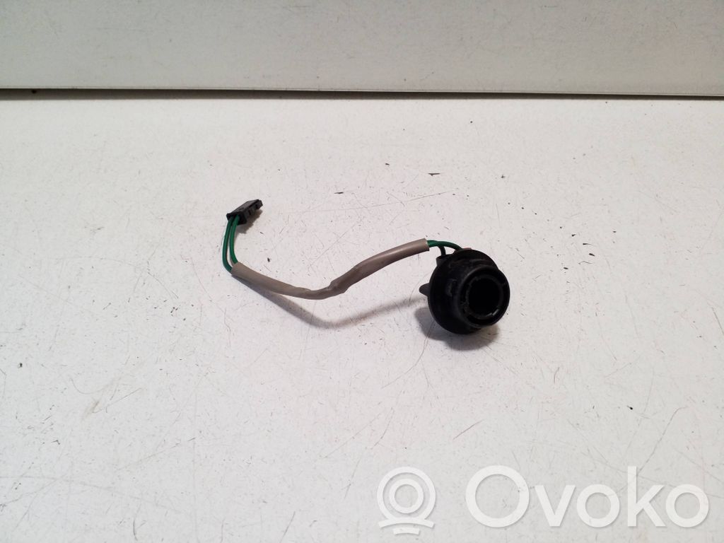 Chevrolet Orlando Cubierta del soporte de la lámpara de la luz trasera 