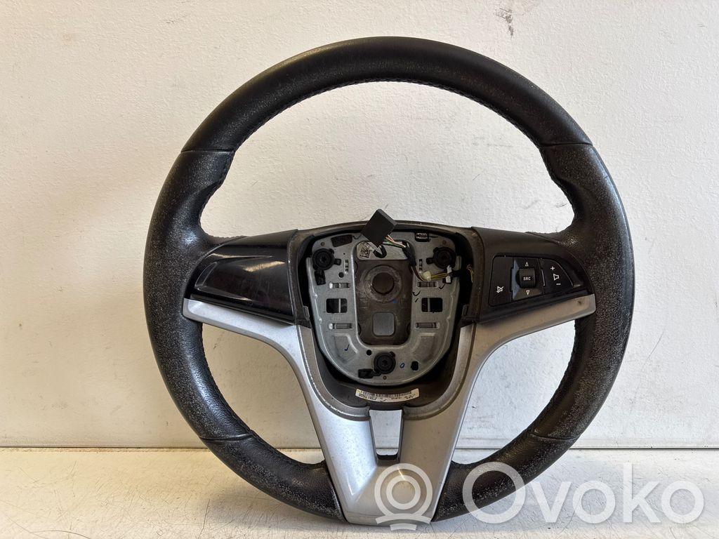 Chevrolet Orlando Ohjauspyörä 